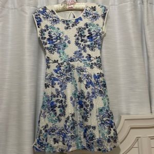Cute dress for Spring